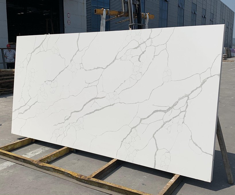 quartz-calacatta-8021