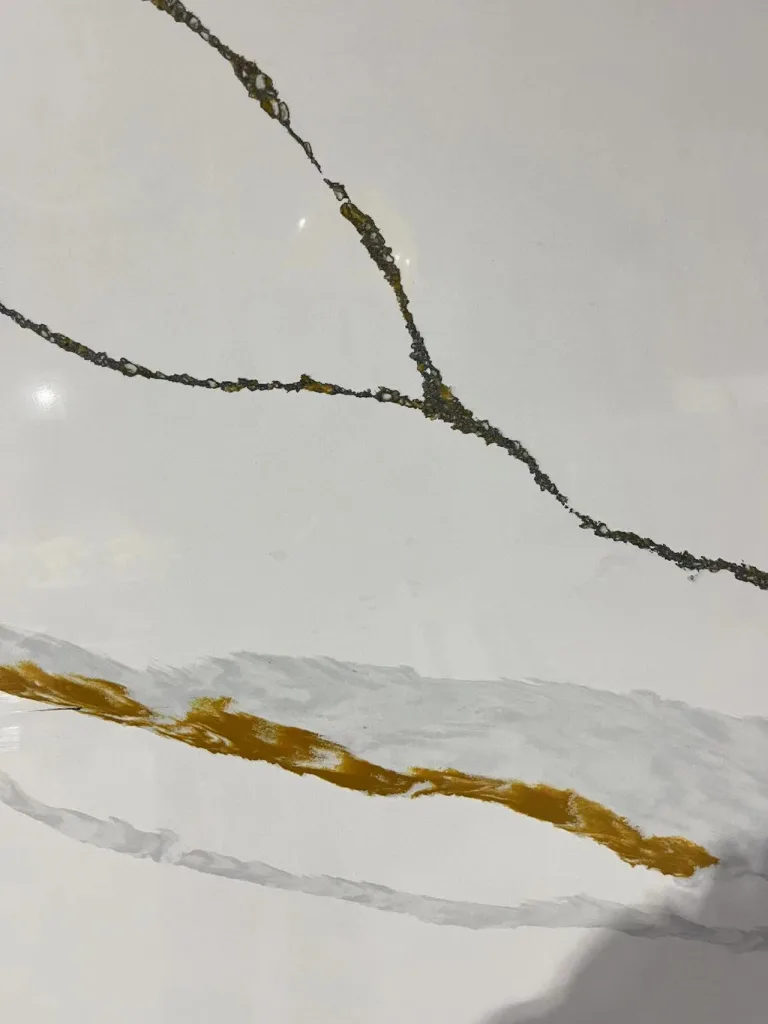 Quartz Stone Calacatta Gold detail
