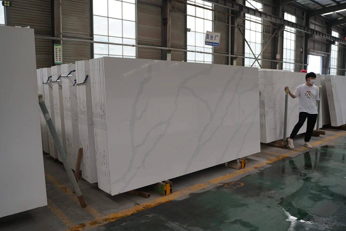 horizon quartz calacatta surface