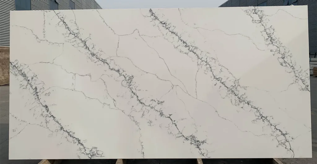 Calacatta 6069R - Horizon Quartz.jpeg