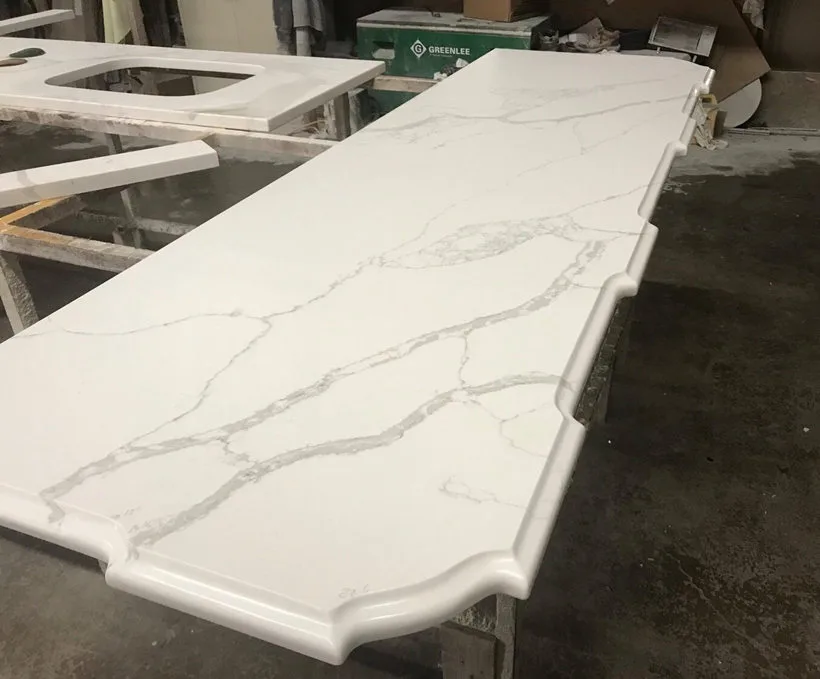 Quartz Stone Calacatta Table