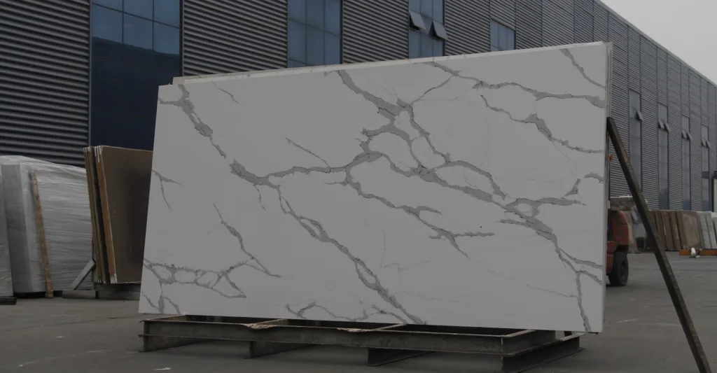 Quartz Calacatta 6061 - Horizon