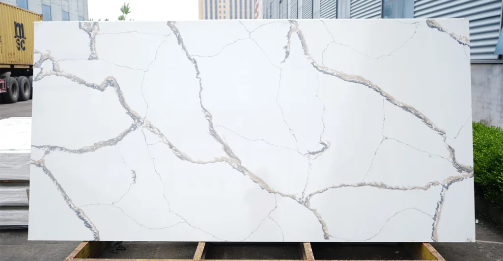 top 6 - quartz calacatta 4023 - Horizon