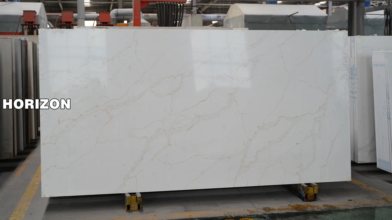 CALACATTA GOLD - Quartz Calacatta With Thin Gold Lines